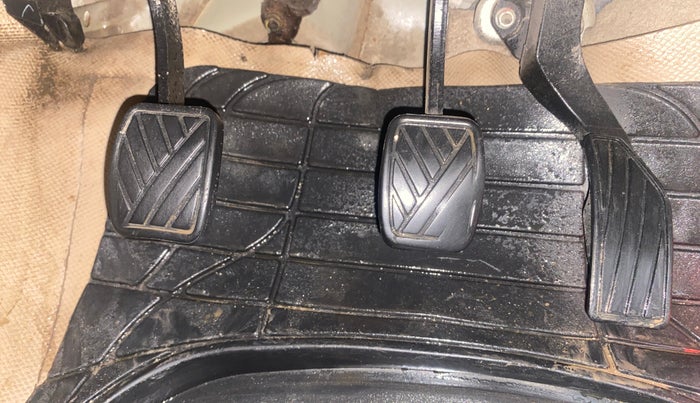 2017 Maruti Swift Dzire VDI, Diesel, Manual, 76,206 km, Pedals