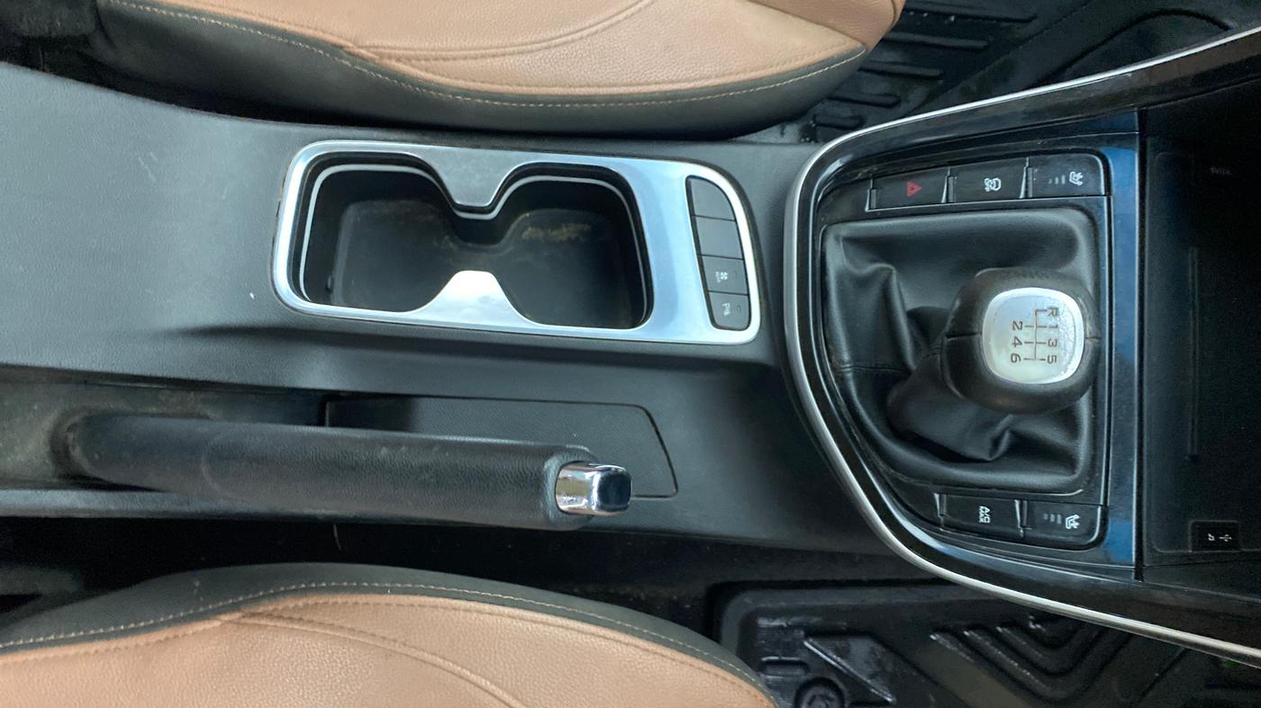 2023 MG HECTOR PLUS SHARP PRO 2.0 TURBO DIESEL 7 STR, Diesel, Manual, 75,441 km, Gear Lever