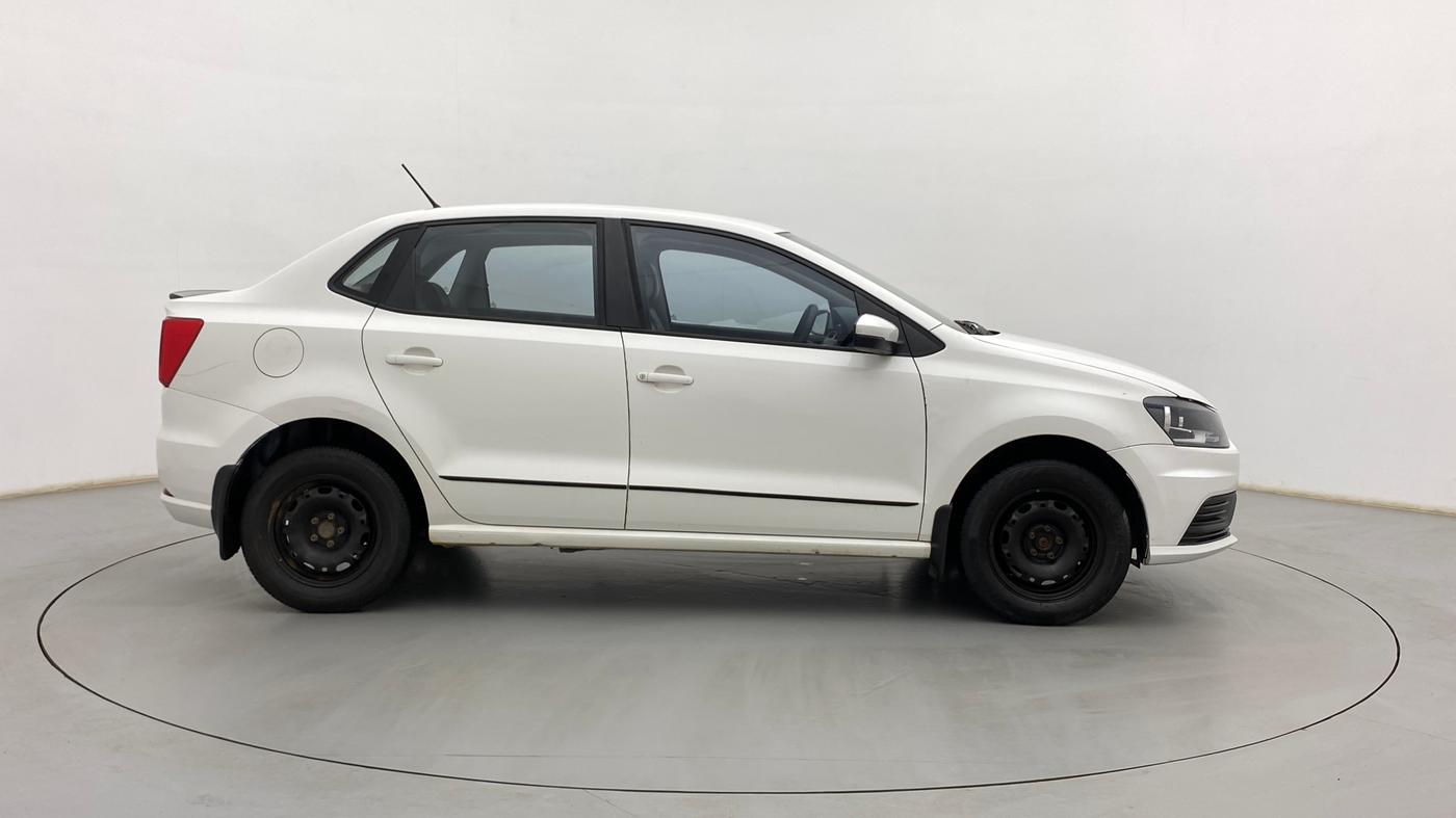 2018 Volkswagen Ameo TRENDLINE 1.0L, Petrol, Manual, 71,413 km, Right Side View