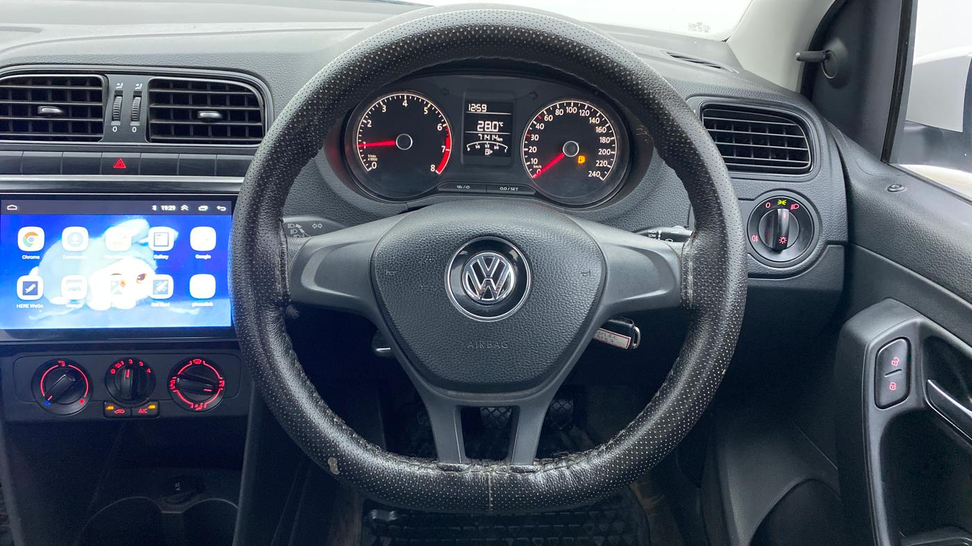 2018 Volkswagen Ameo TRENDLINE 1.0L, Petrol, Manual, 71,413 km, Steering Wheel Close Up