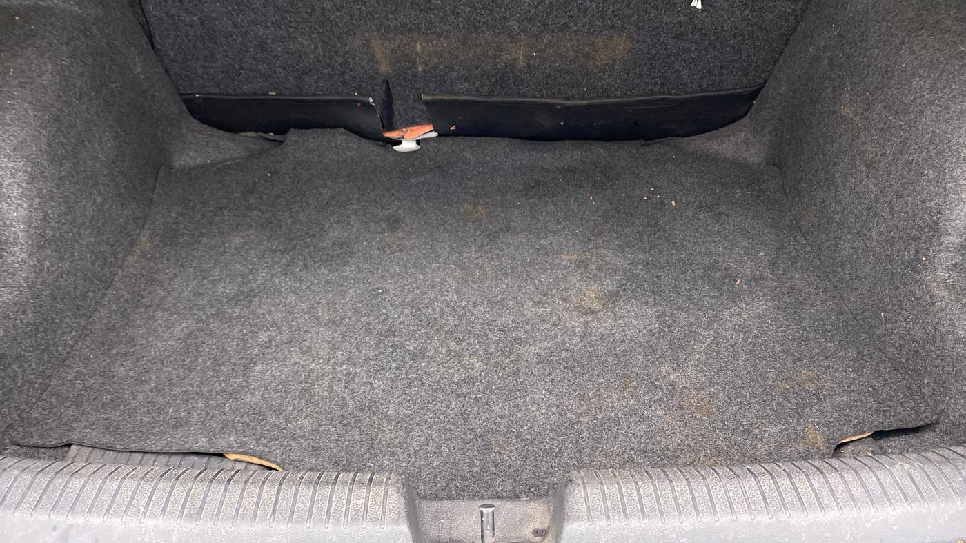 2018 Volkswagen Ameo TRENDLINE 1.0L, Petrol, Manual, 71,413 km, Boot Inside