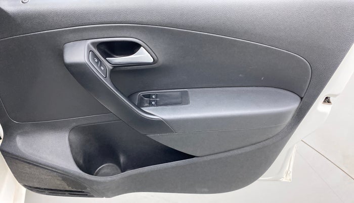 2018 Volkswagen Ameo TRENDLINE 1.0L, Petrol, Manual, 71,413 km, Driver Side Door Panels Control