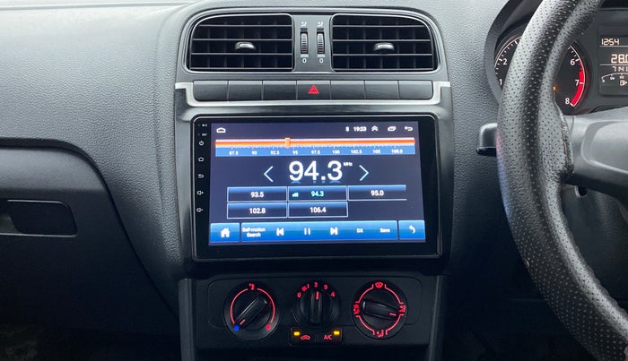 2018 Volkswagen Ameo TRENDLINE 1.0L, Petrol, Manual, 71,413 km, Air Conditioner