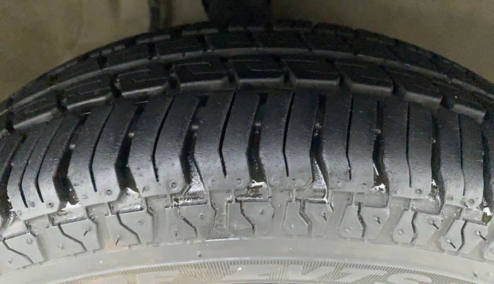 2011 Maruti Zen Estilo LXI, Petrol, Manual, 49,571 km, Right Front Tyre Tread