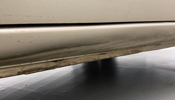 2011 Maruti Zen Estilo LXI, Petrol, Manual, 49,571 km, Right running board - Slightly dented