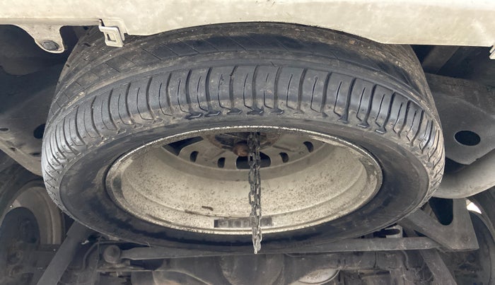 2016 Toyota Innova Crysta 2.4 ZX 7 STR, Diesel, Manual, 1,54,960 km, Spare Tyre