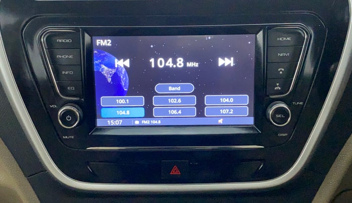 2017 Mahindra TUV300 T 10 MT Dual Tone, Diesel, Manual, 70,416 km, Infotainment System