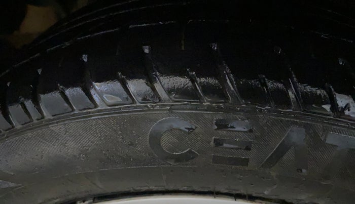 2015 Ford New Figo TREND 1.2 PETROL, Petrol, Manual, 63,103 km, Left Front Tyre Tread