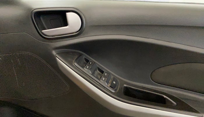 2015 Ford New Figo TREND 1.2 PETROL, Petrol, Manual, 63,103 km, Driver Side Door Panels Control