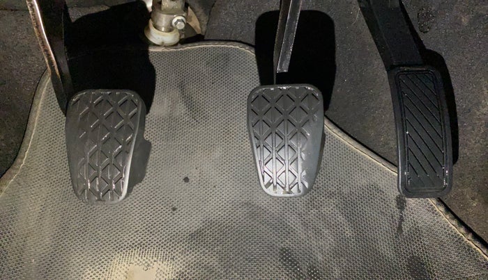 2015 Ford New Figo TREND 1.2 PETROL, Petrol, Manual, 63,103 km, Pedals