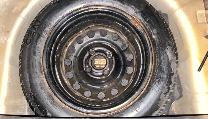 2015 Ford New Figo TREND 1.2 PETROL, Petrol, Manual, 63,103 km, Spare Tyre