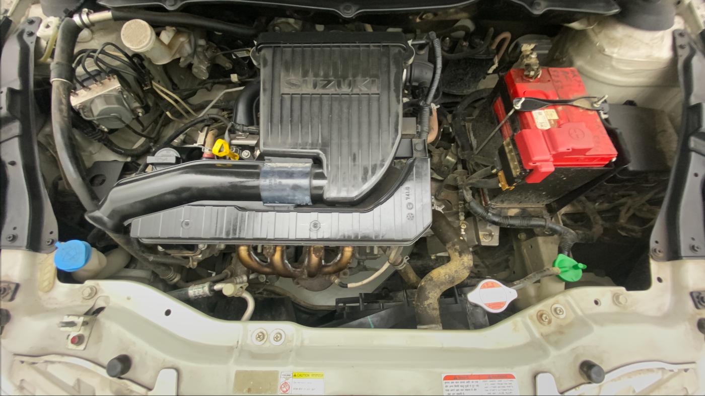 2017 Maruti Swift LXI (O), Petrol, Manual, 27,468 km, Open Bonet