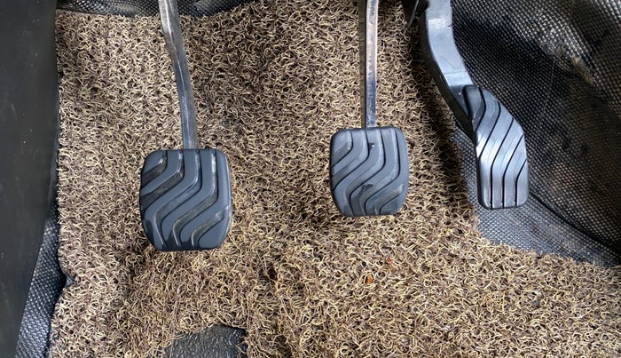 2019 Renault TRIBER RXZ, Petrol, Manual, 55,247 km, Pedals