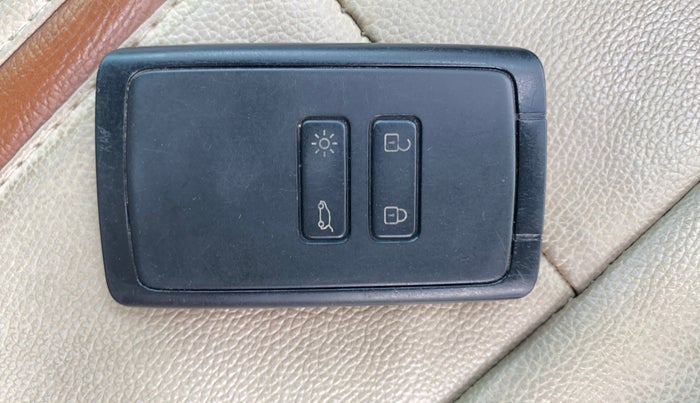 2019 Renault TRIBER RXZ, Petrol, Manual, 55,247 km, Key Close Up