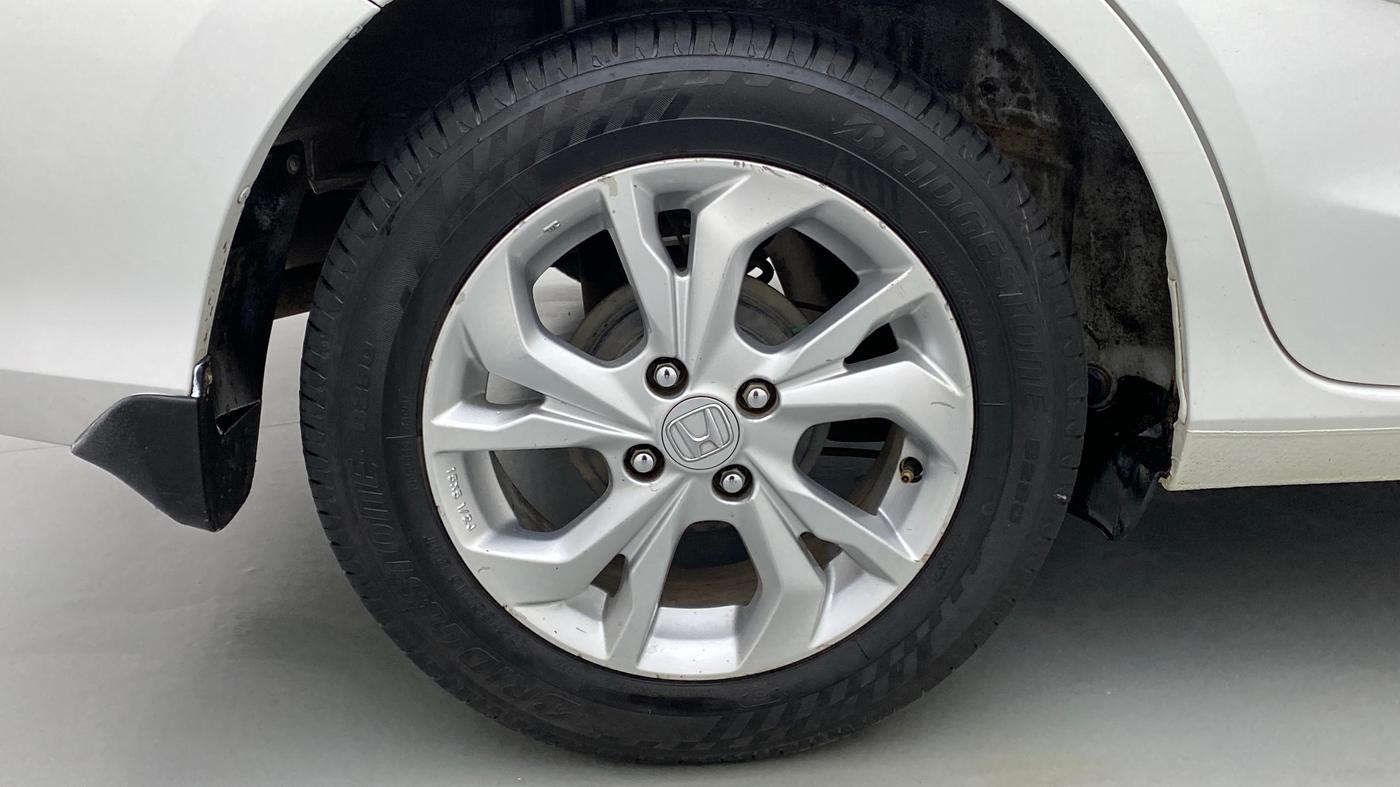 2020 Honda Amaze VX AT I DTEC, Diesel, Automatic, 70,079 km, Right Rear Wheel