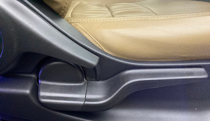 2020 Honda Amaze VX AT I DTEC, Diesel, Automatic, 70,079 km, Driver Side Adjustment Panel