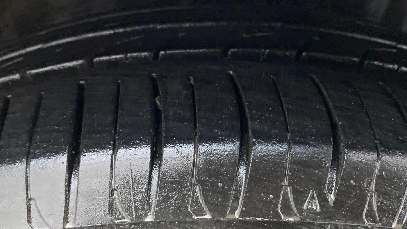 2020 Honda Amaze VX AT I DTEC, Diesel, Automatic, 70,079 km, Right Front Tyre Tread