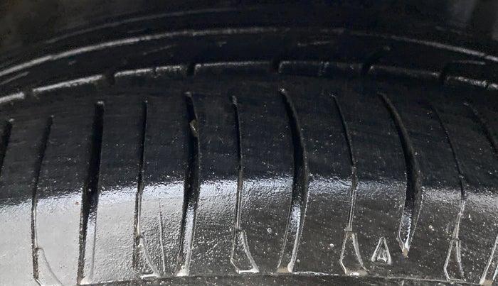 2020 Honda Amaze VX AT I DTEC, Diesel, Automatic, 70,079 km, Right Front Tyre Tread