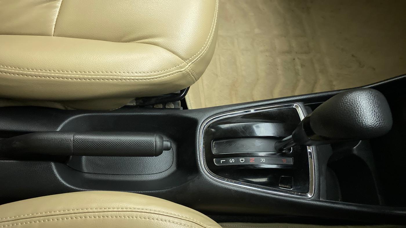 2020 Honda Amaze VX AT I DTEC, Diesel, Automatic, 70,079 km, Gear Lever