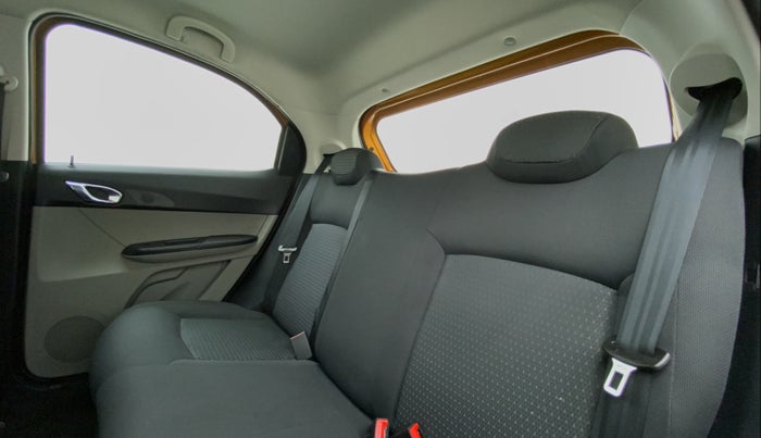 2018 Tata Tiago XZ 1.2 REVOTRON, Petrol, Manual, 12,312 km, Right Side Rear Door Cabin