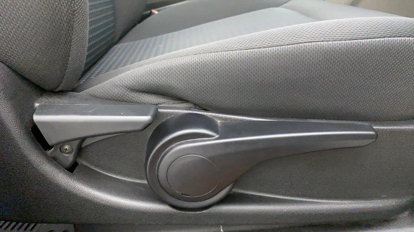 2018 Tata Tiago XZ 1.2 REVOTRON, Petrol, Manual, 12,312 km, Driver Side Adjustment Panel