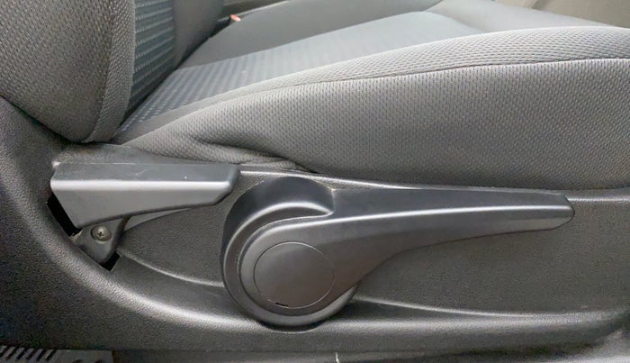 2018 Tata Tiago XZ 1.2 REVOTRON, Petrol, Manual, 12,312 km, Driver Side Adjustment Panel
