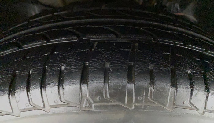 2018 Tata Tiago XZ 1.2 REVOTRON, Petrol, Manual, 12,312 km, Right Front Tyre Tread