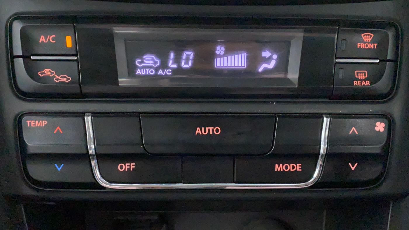 2016 Maruti Vitara Brezza ZDI PLUS DUAL TONE, Diesel, Manual, 93,509 km, Automatic Climate Control