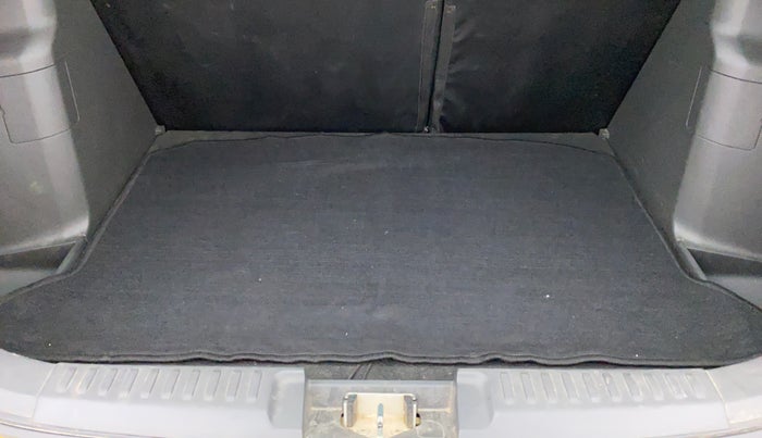 2016 Maruti Vitara Brezza ZDI PLUS DUAL TONE, Diesel, Manual, 93,509 km, Boot Inside