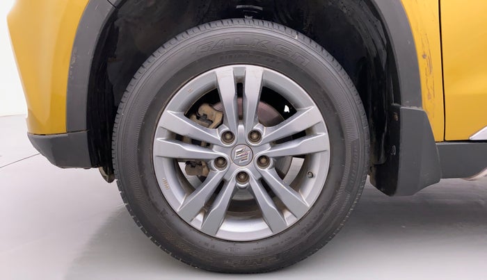 2016 Maruti Vitara Brezza ZDI PLUS DUAL TONE, Diesel, Manual, 93,509 km, Left Front Wheel