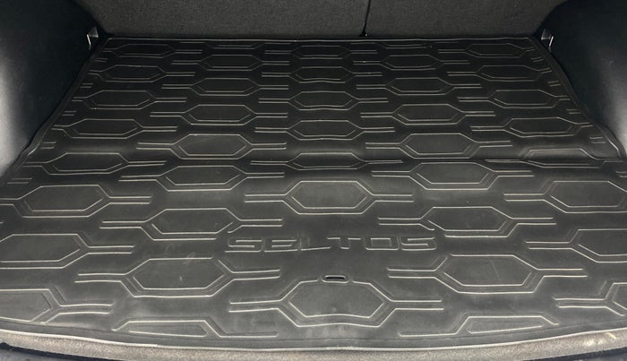 2020 KIA SELTOS HTX PLUS 1.5 DIESEL, Diesel, Manual, 38,613 km, Boot Inside