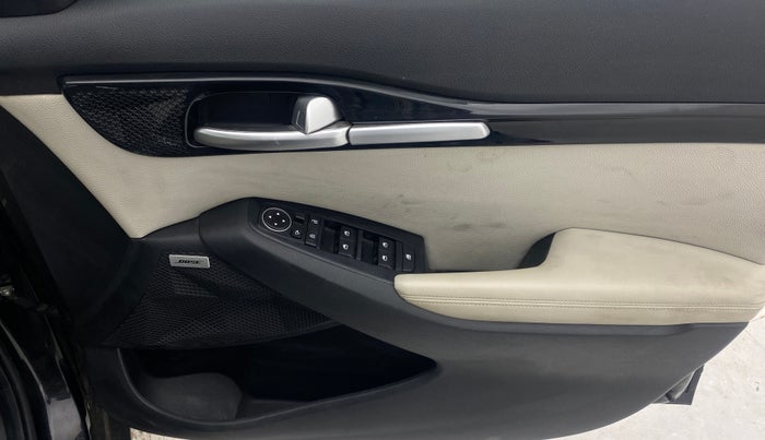 2020 KIA SELTOS HTX PLUS 1.5 DIESEL, Diesel, Manual, 38,613 km, Driver Side Door Panels Control