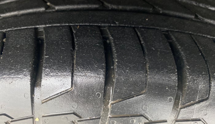 2020 KIA SELTOS HTX PLUS 1.5 DIESEL, Diesel, Manual, 38,613 km, Left Front Tyre Tread