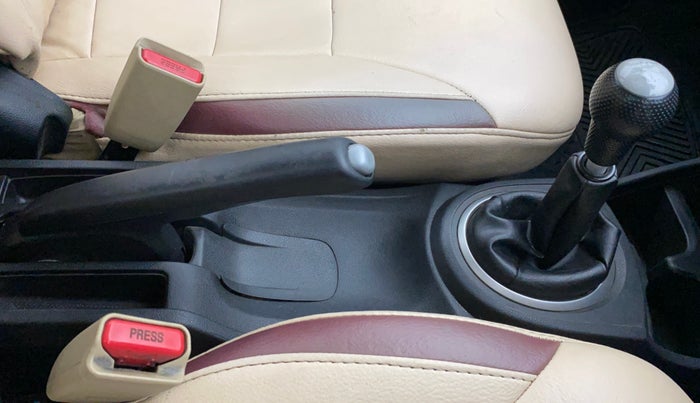 2012 Honda Jazz 1.2L I-VTEC SELECT, Petrol, Manual, 97,945 km, Gear Lever