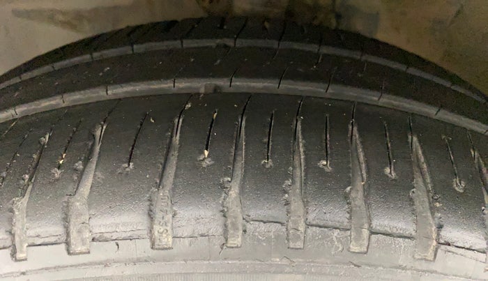 2012 Honda Jazz 1.2L I-VTEC SELECT, Petrol, Manual, 97,945 km, Left Front Tyre Tread