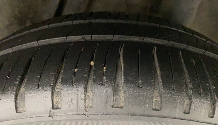 2012 Honda Jazz 1.2L I-VTEC SELECT, Petrol, Manual, 97,945 km, Left Rear Tyre Tread