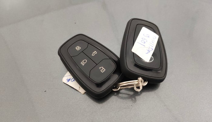 2022 Tata ALTROZ XT PETROL, Petrol, Manual, 65,262 km, Key Close Up