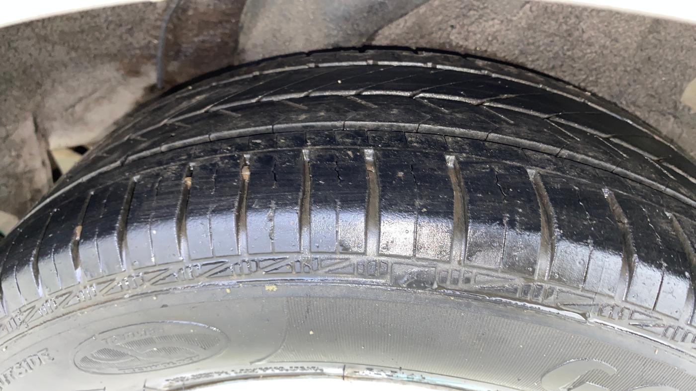 2014 Hyundai Elite i20 ASTA 1.2, Petrol, Manual, 1,17,603 km, Left Rear Tyre Tread