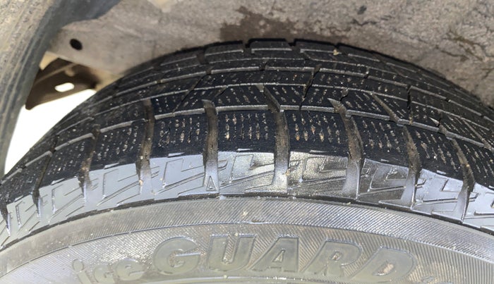 2014 Hyundai Elite i20 ASTA 1.2, Petrol, Manual, 1,15,781 km, Right Rear Tyre Tread