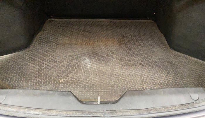 2015 Maruti Ciaz ZDI SHVS, Diesel, Manual, 87,250 km, Boot Inside