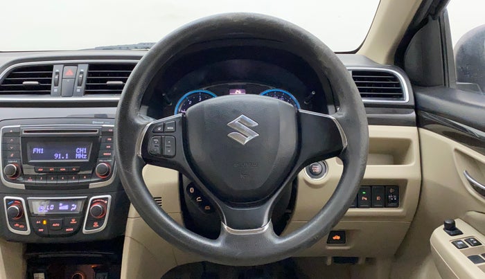 2015 Maruti Ciaz ZDI SHVS, Diesel, Manual, 87,250 km, Steering Wheel Close Up
