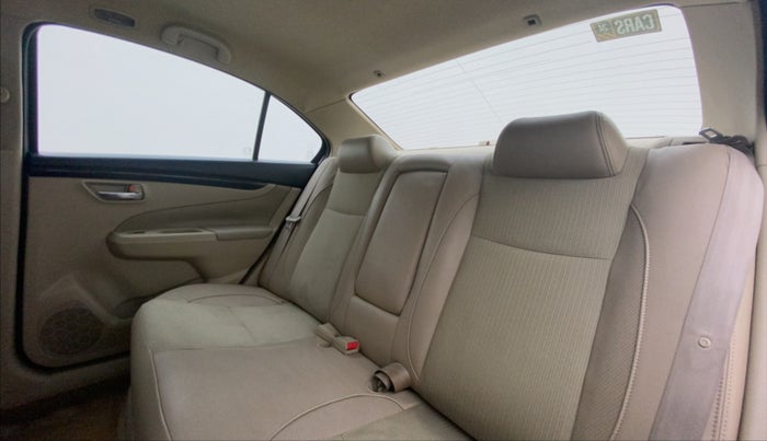 2015 Maruti Ciaz ZDI SHVS, Diesel, Manual, 87,250 km, Right Side Rear Door Cabin
