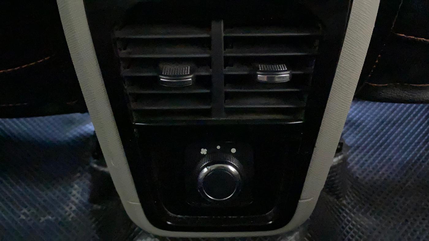 2018 Tata NEXON XZA PLUS PETROL DUAL TONE, Petrol, Automatic, 87,851 km, Rear AC Vents