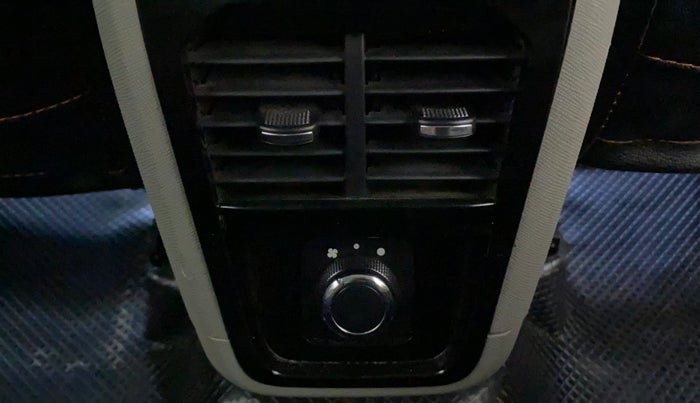 2018 Tata NEXON XZA PLUS PETROL DUAL TONE, Petrol, Automatic, 87,851 km, Rear AC Vents