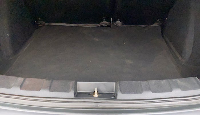 2018 Tata NEXON XZA PLUS PETROL DUAL TONE, Petrol, Automatic, 87,851 km, Boot Inside