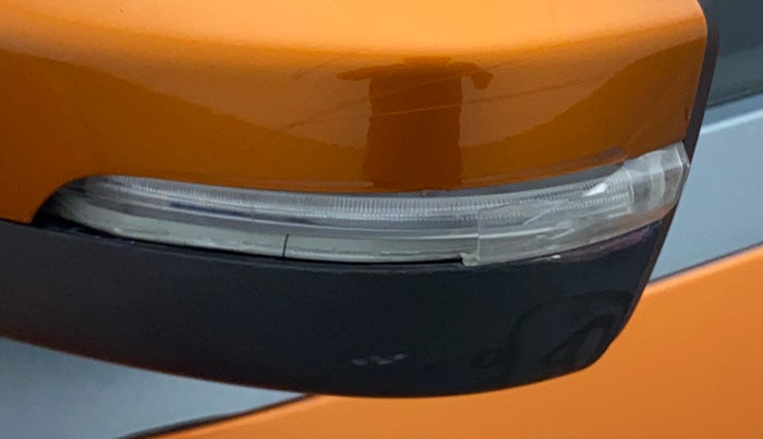 2018 Tata NEXON XZA PLUS PETROL DUAL TONE, Petrol, Automatic, 87,851 km, Left rear-view mirror - Indicator light has minor damage