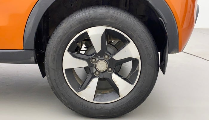 2018 Tata NEXON XZA PLUS PETROL DUAL TONE, Petrol, Automatic, 87,851 km, Left Rear Wheel