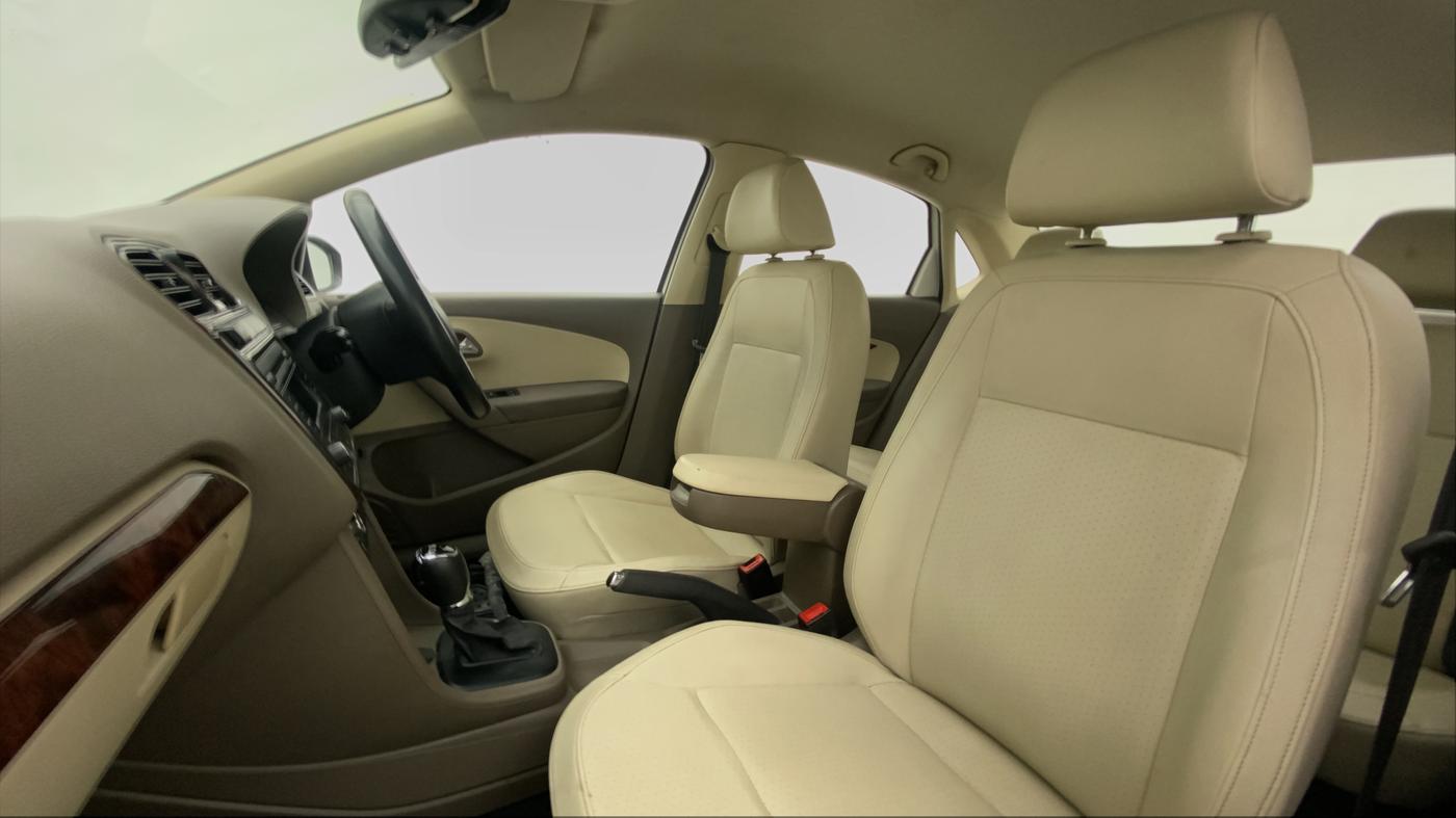 2015 Skoda Rapid 1.5 TDI AT STYLE PLUS, Diesel, Automatic, 93,703 km, Right Side Front Door Cabin