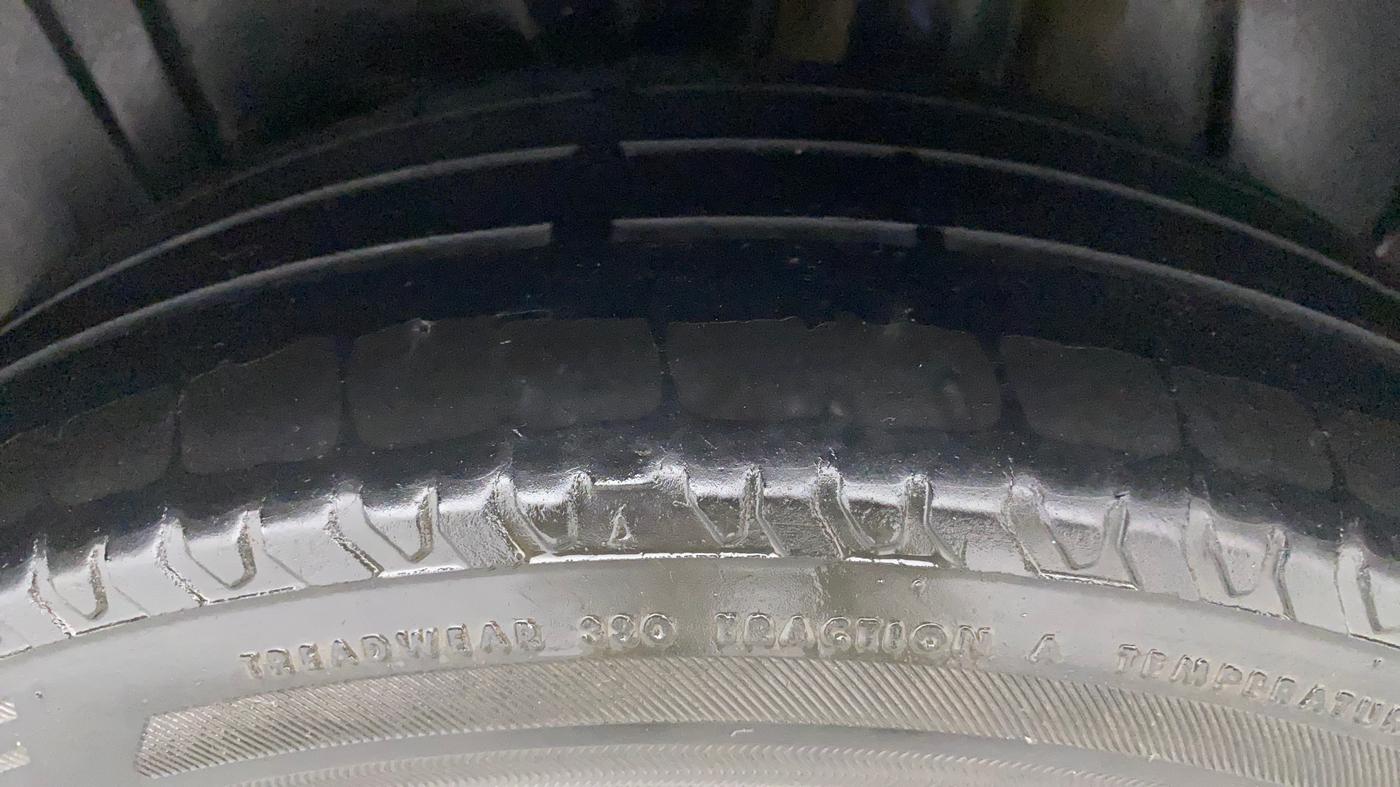 2020 Maruti Ertiga VXI SHVS, Petrol, Manual, 50,244 km, Left Rear Tyre Tread