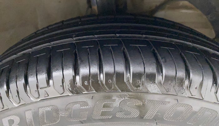 2020 Maruti Ertiga VXI SHVS, Petrol, Manual, 50,244 km, Right Front Tyre Tread